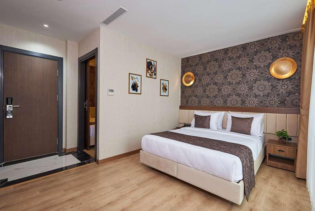 Operla Airport Hotels, Tm Istanbul Room photo