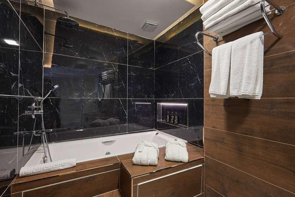 Operla Airport Hotels, Tm Istanbul Room photo